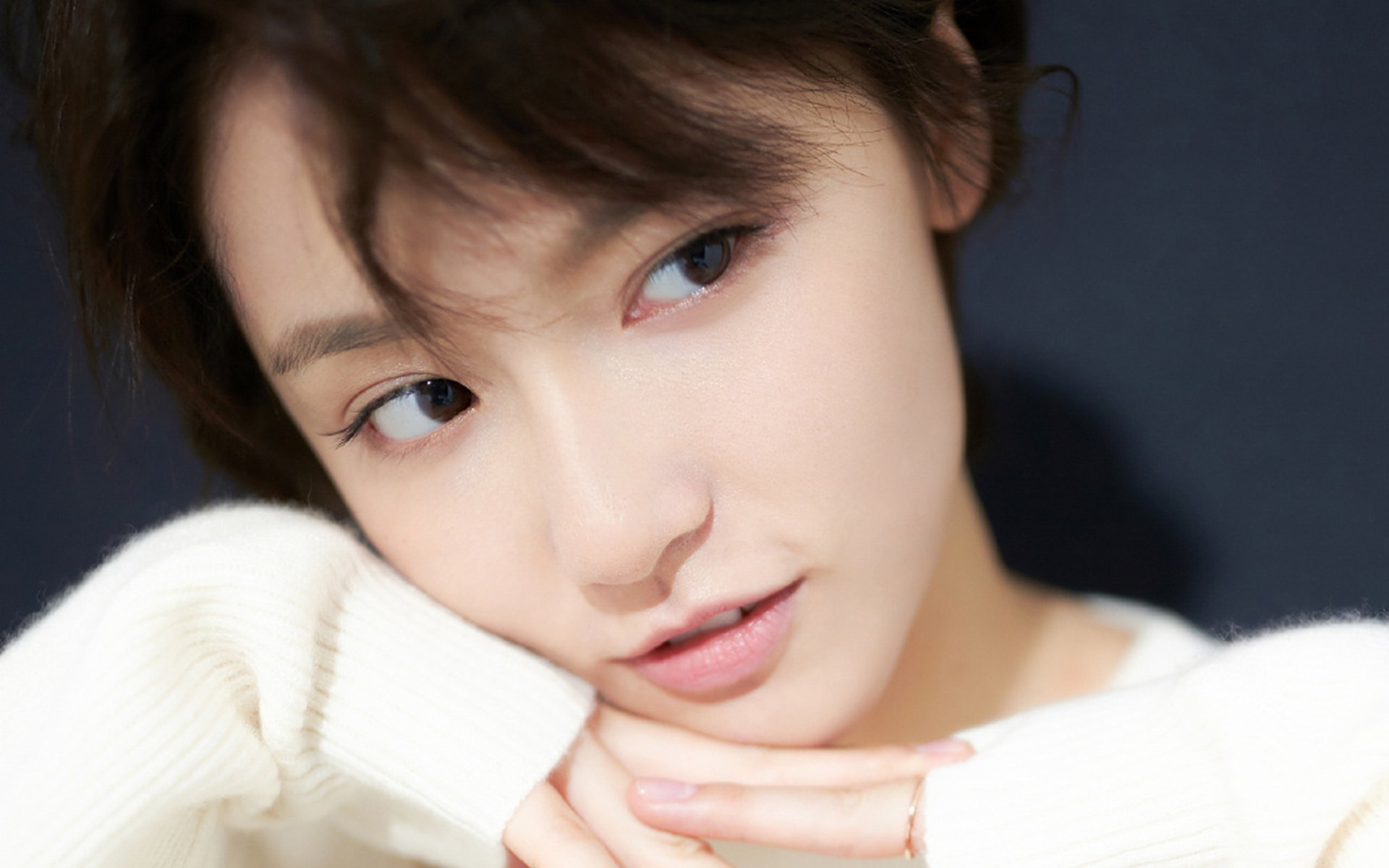 开云官方-“英超超级对决:豪门激战,争夺榜首宝座”,英超经典对决